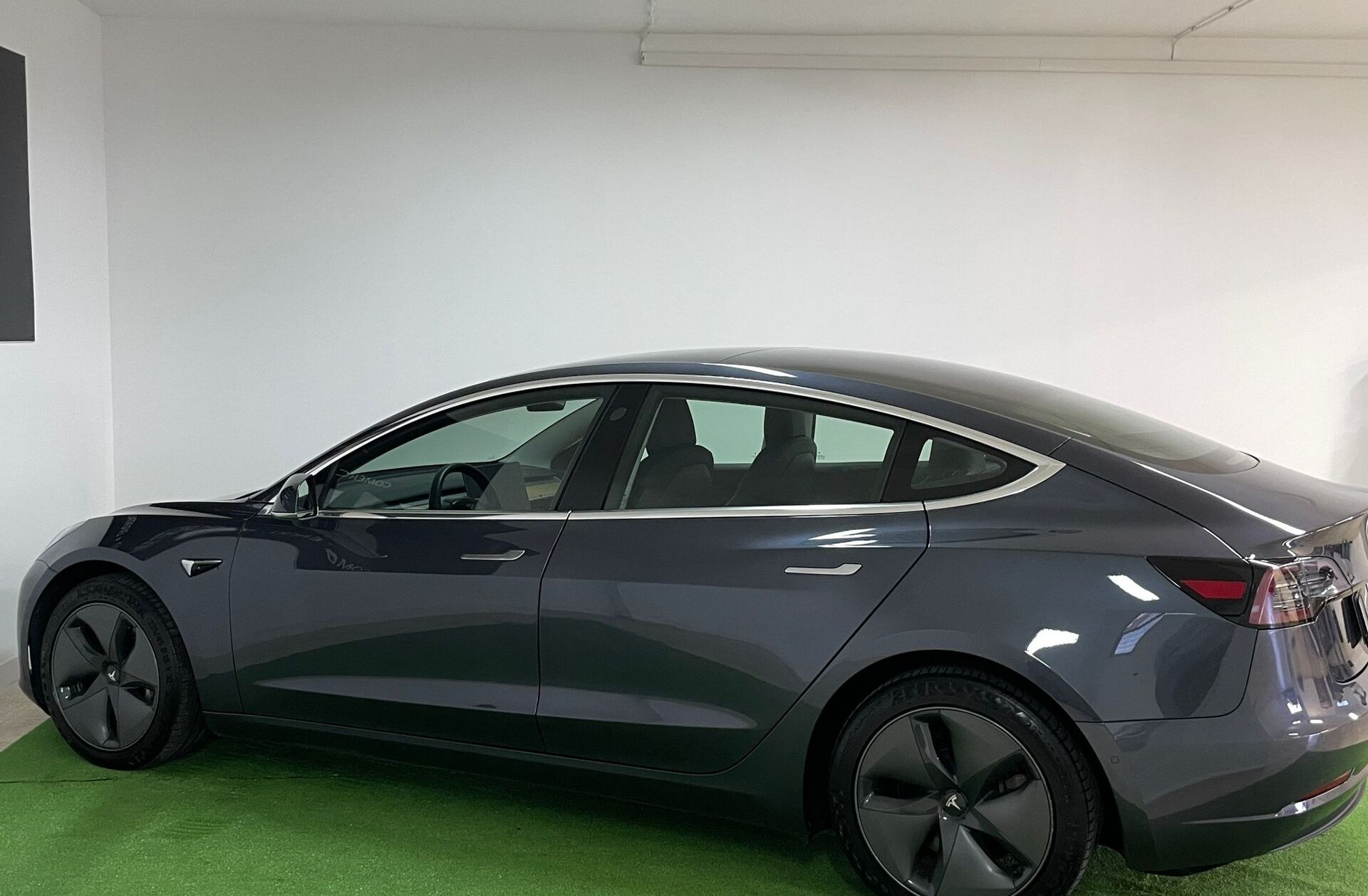 TESLA Model 3 Long-Range Dual Motor AWD