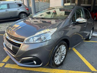 PEUGEOT 208 1.2 PureTech Style