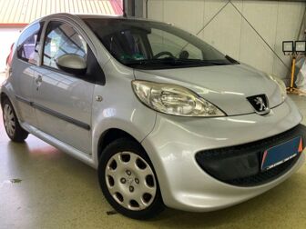 PEUGEOT 107 1.0 Trendy