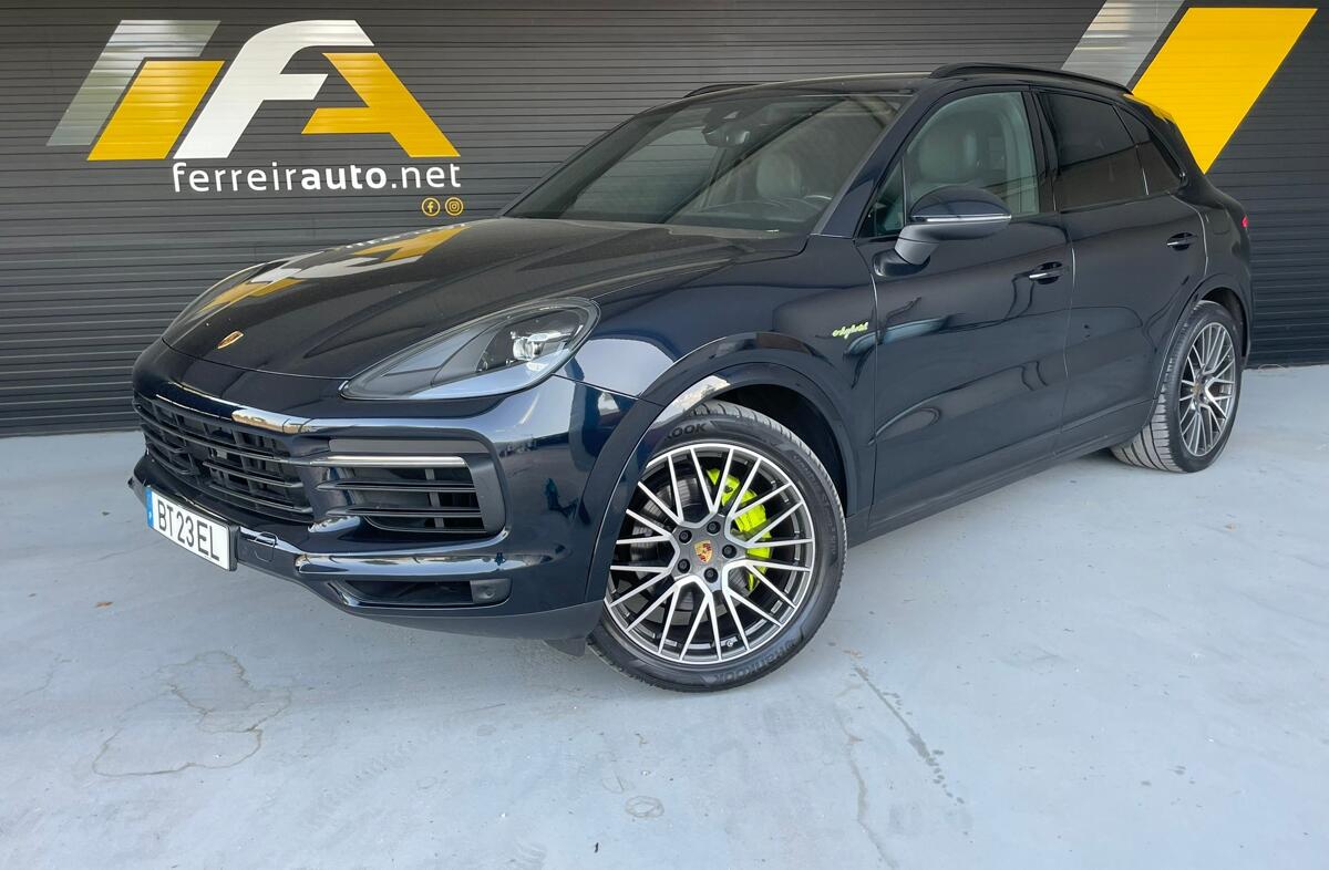 PORSCHE Cayenne E-Hybrid