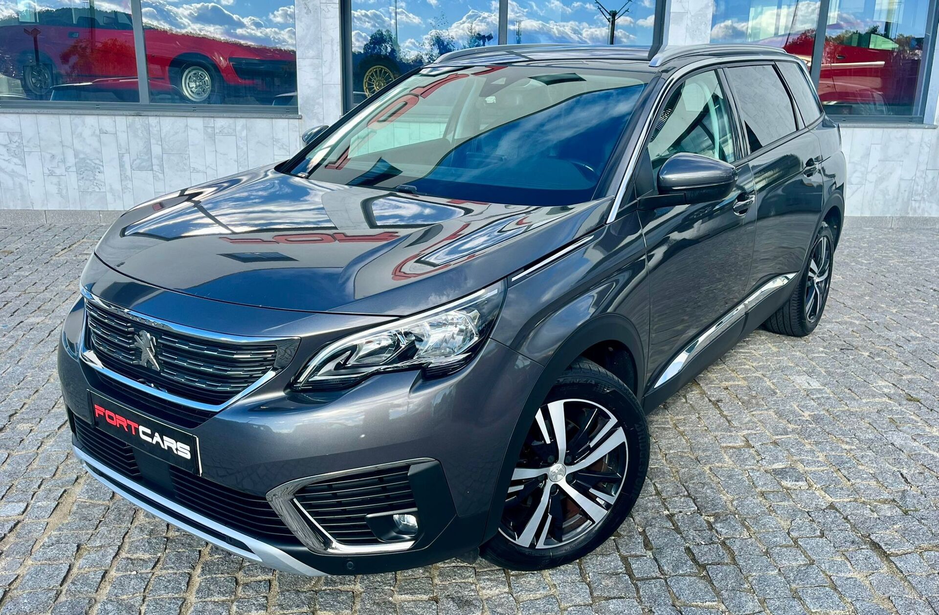 PEUGEOT 5008 1.5 BlueHDi Allure EAT8