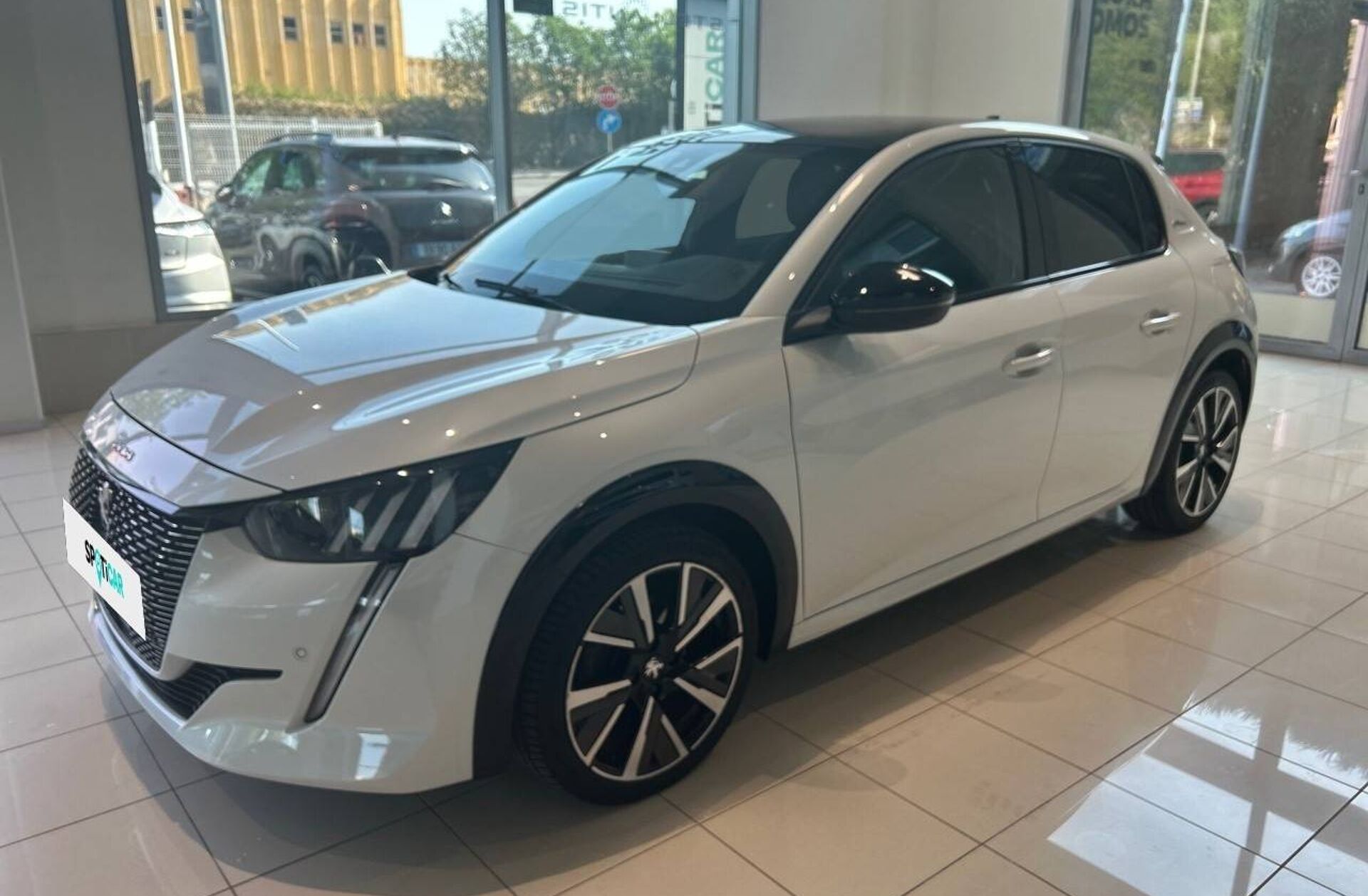 PEUGEOT 208 1.2 PureTech GT Line