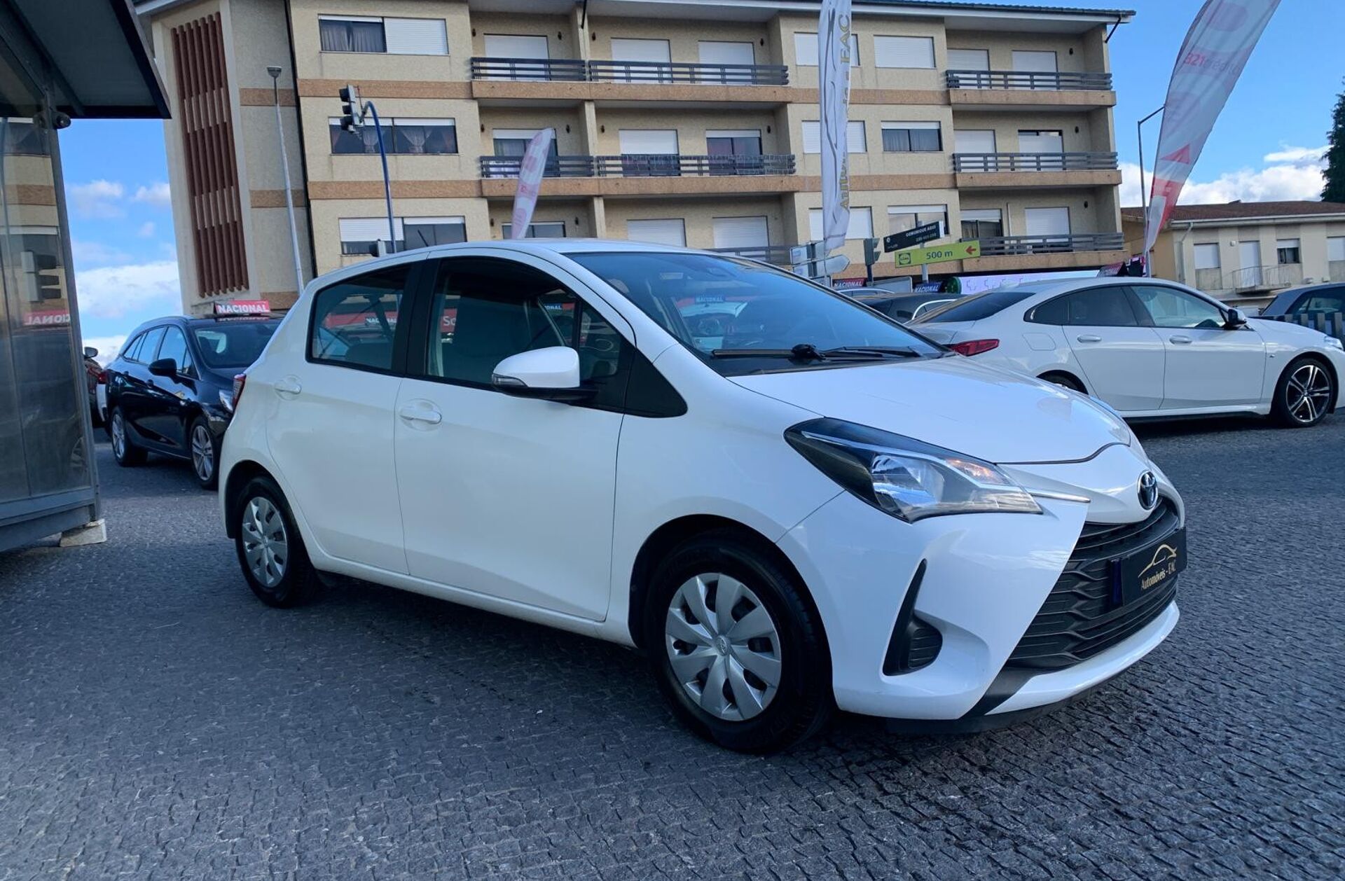 TOYOTA Yaris 1.0 VVT-i Active