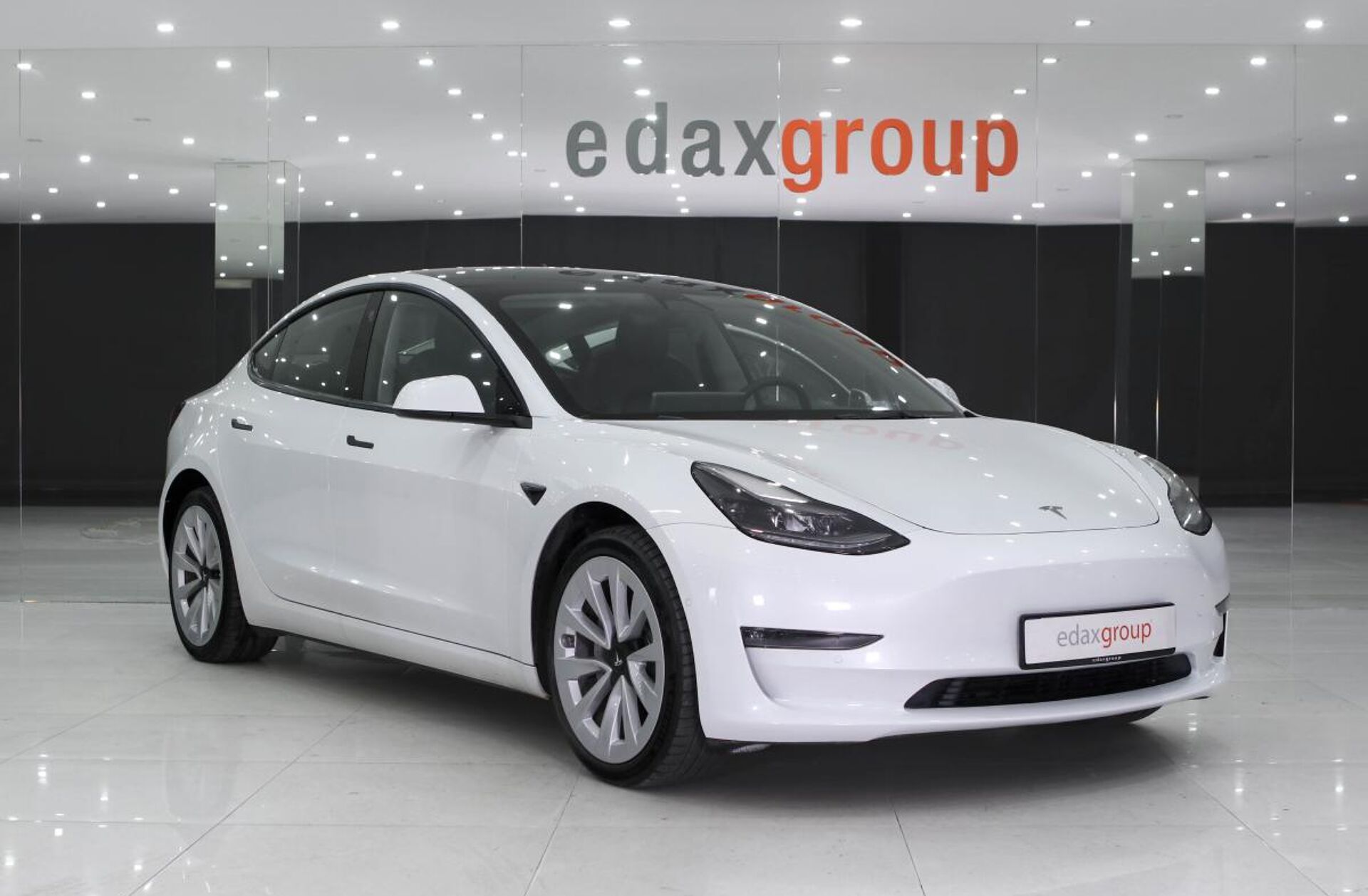 TESLA Model 3 Long-Range Dual Motor AWD