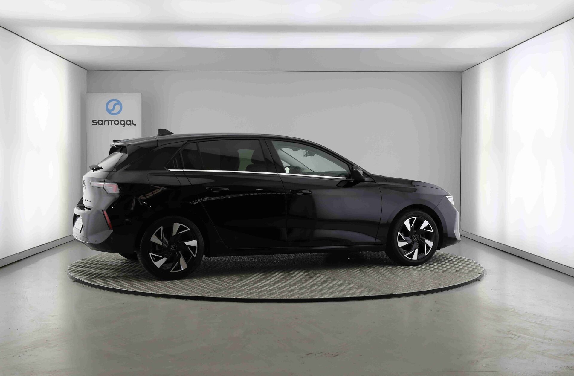 OPEL Astra 1.2 T Elegance