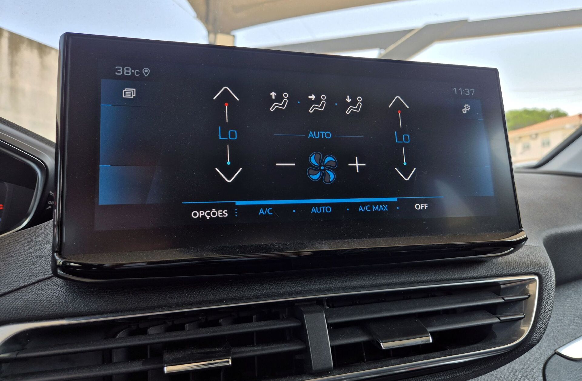 PEUGEOT 3008 1.2 PureTech Allure