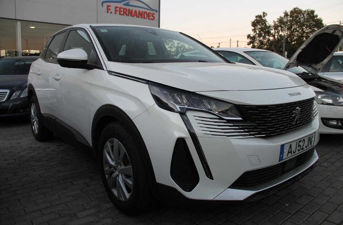 PEUGEOT 3008 1.5 BlueHDi Active Pack