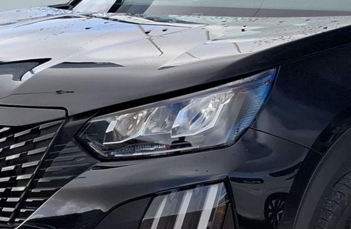 PEUGEOT 2008 1.2 Style