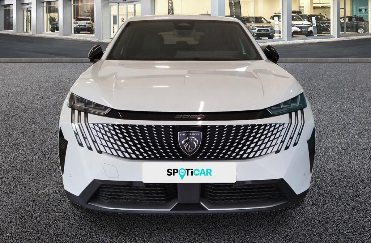 PEUGEOT 3008 1.2 Hybrid Allure e-DCS6