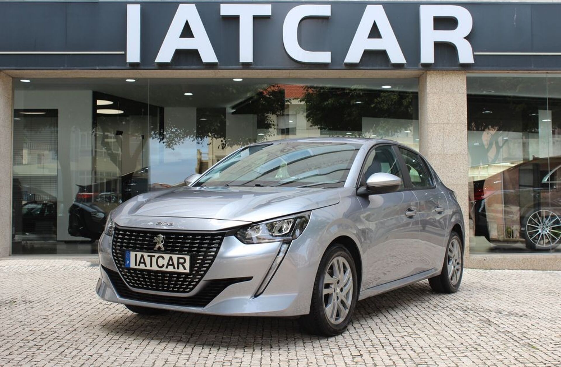 PEUGEOT 208 1.2 PureTech Active