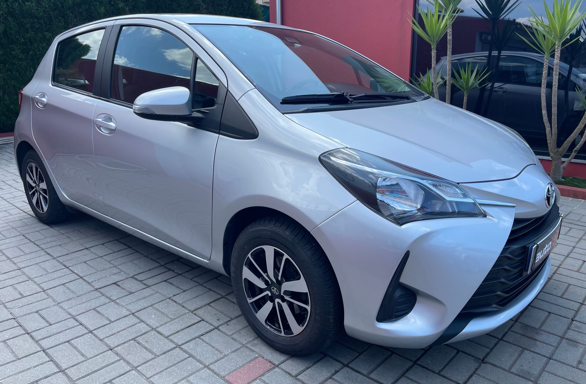 TOYOTA Yaris 1.0 VVT-i Comfort