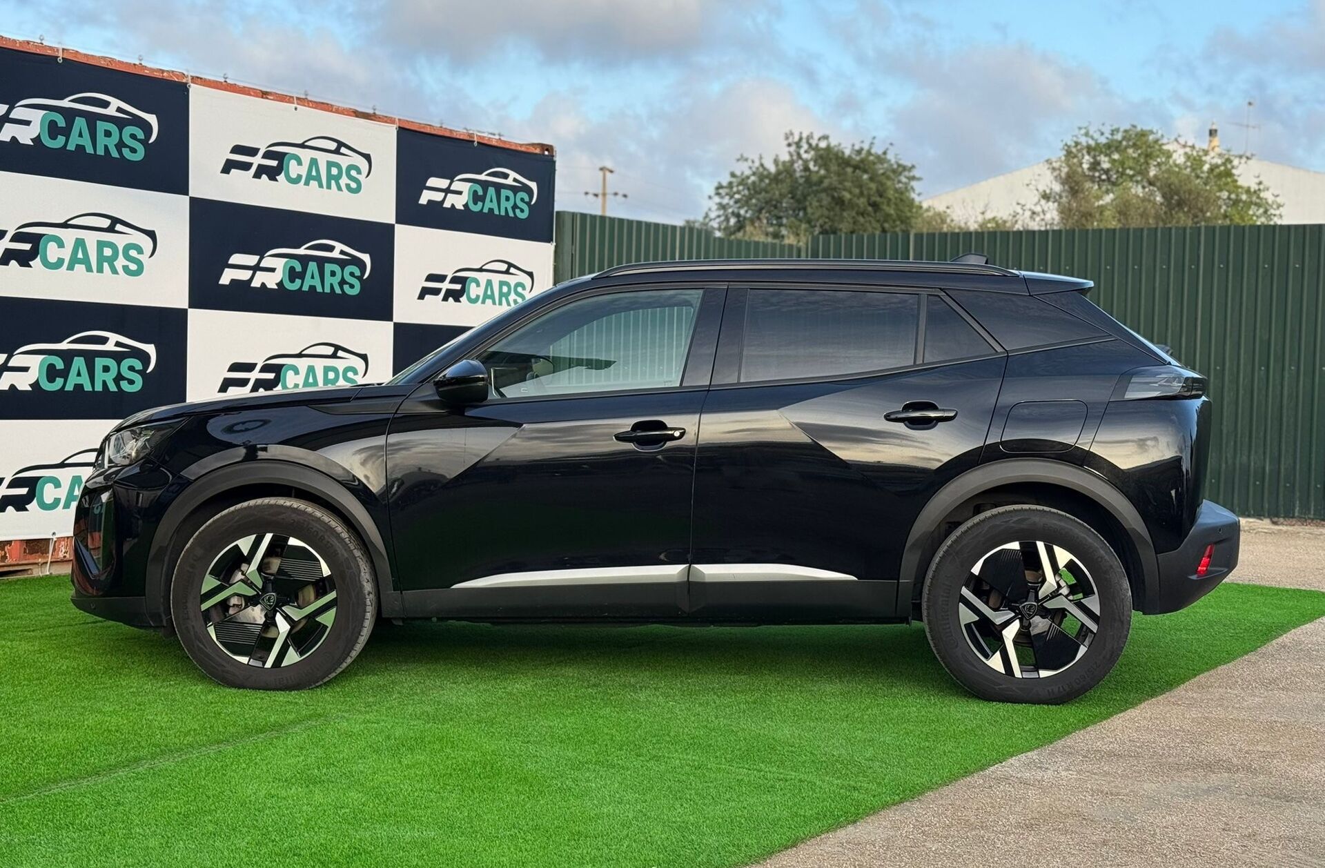 PEUGEOT 2008 1.2 PureTech Allure