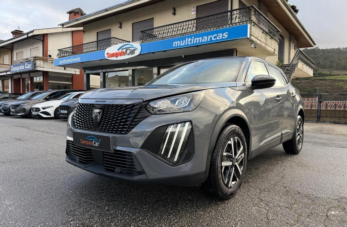 PEUGEOT 2008 1.2 PureTech GT