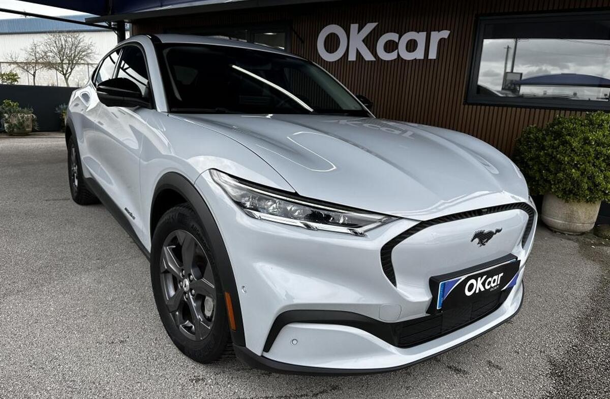 FORD Mustang Mach-E Premium