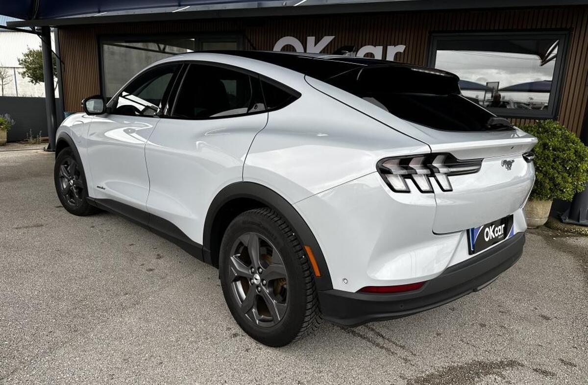 FORD Mustang Mach-E Premium