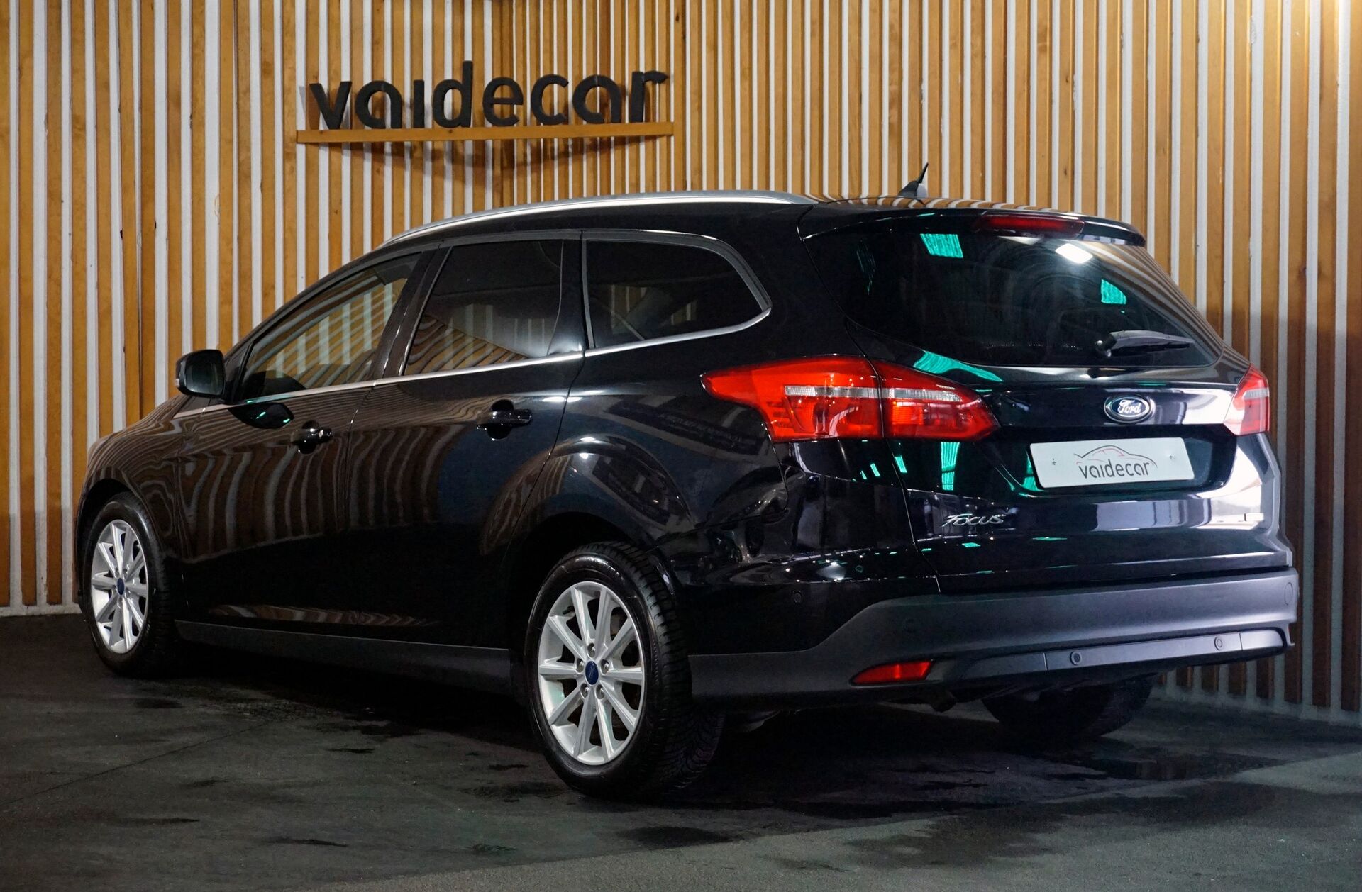 FORD Focus 1.0 EcoBoost Titanium