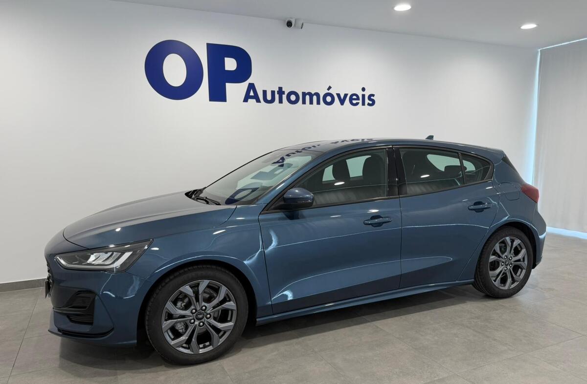 FORD Focus 1.0 EcoBoost MHEV ST-Line