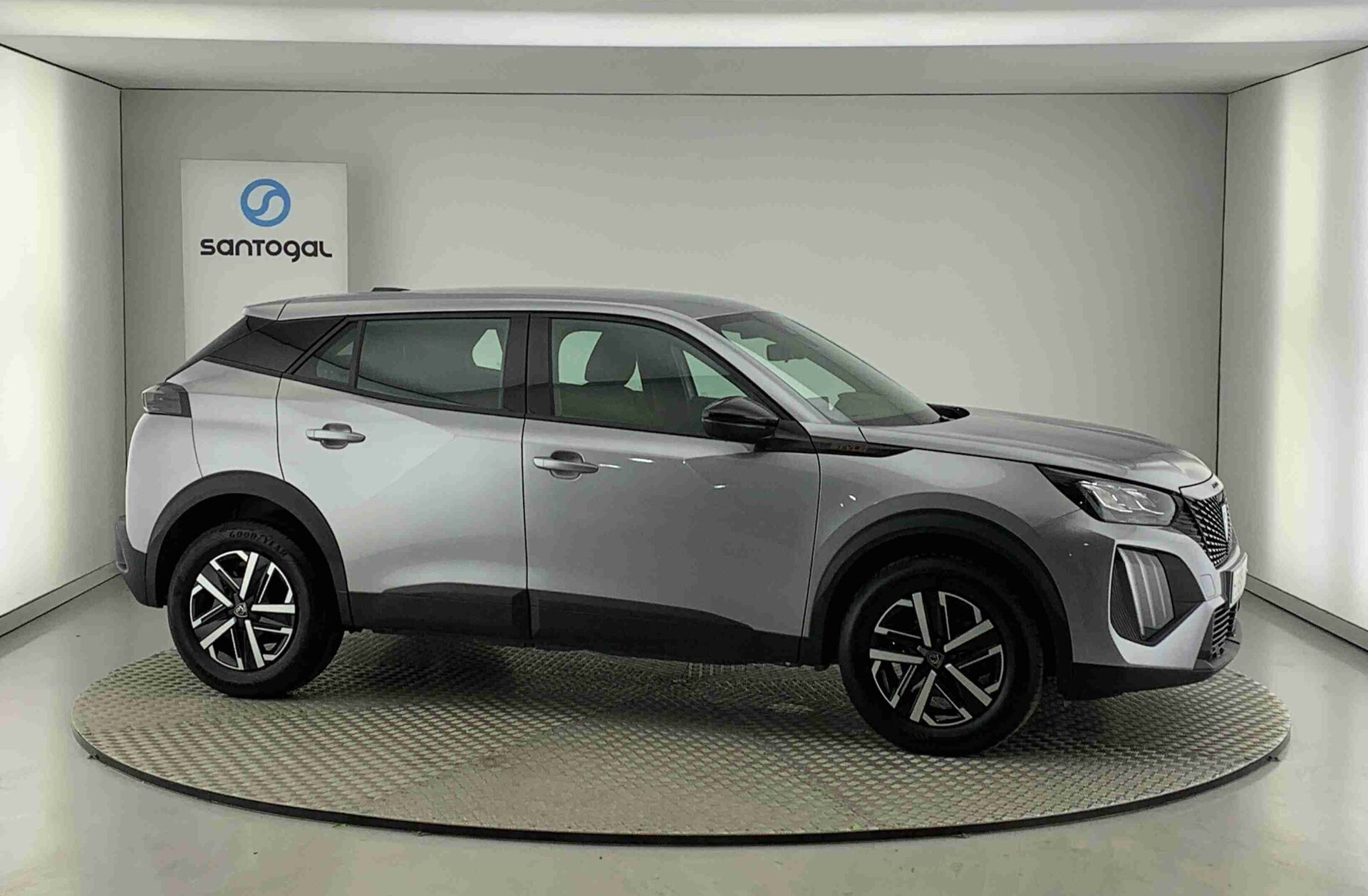 PEUGEOT 2008 1.2 PureTech Style