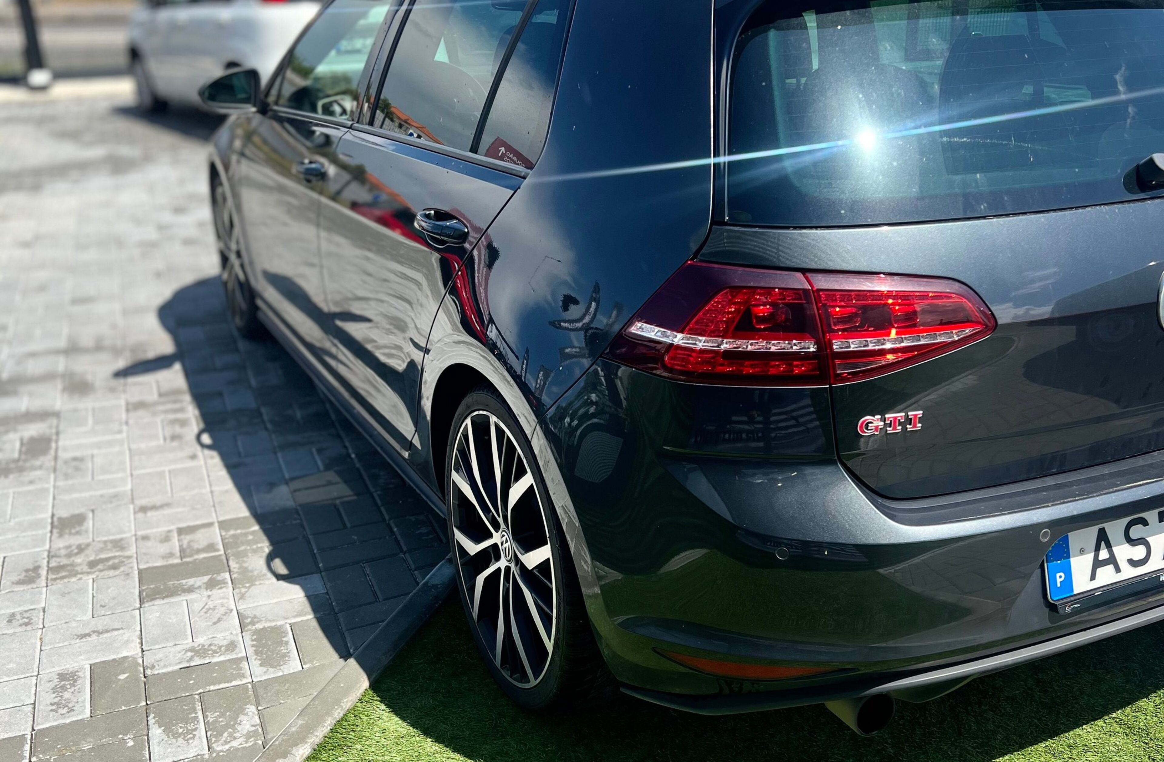 VOLKSWAGEN Golf 2.0 TSi GTi DSG Performance