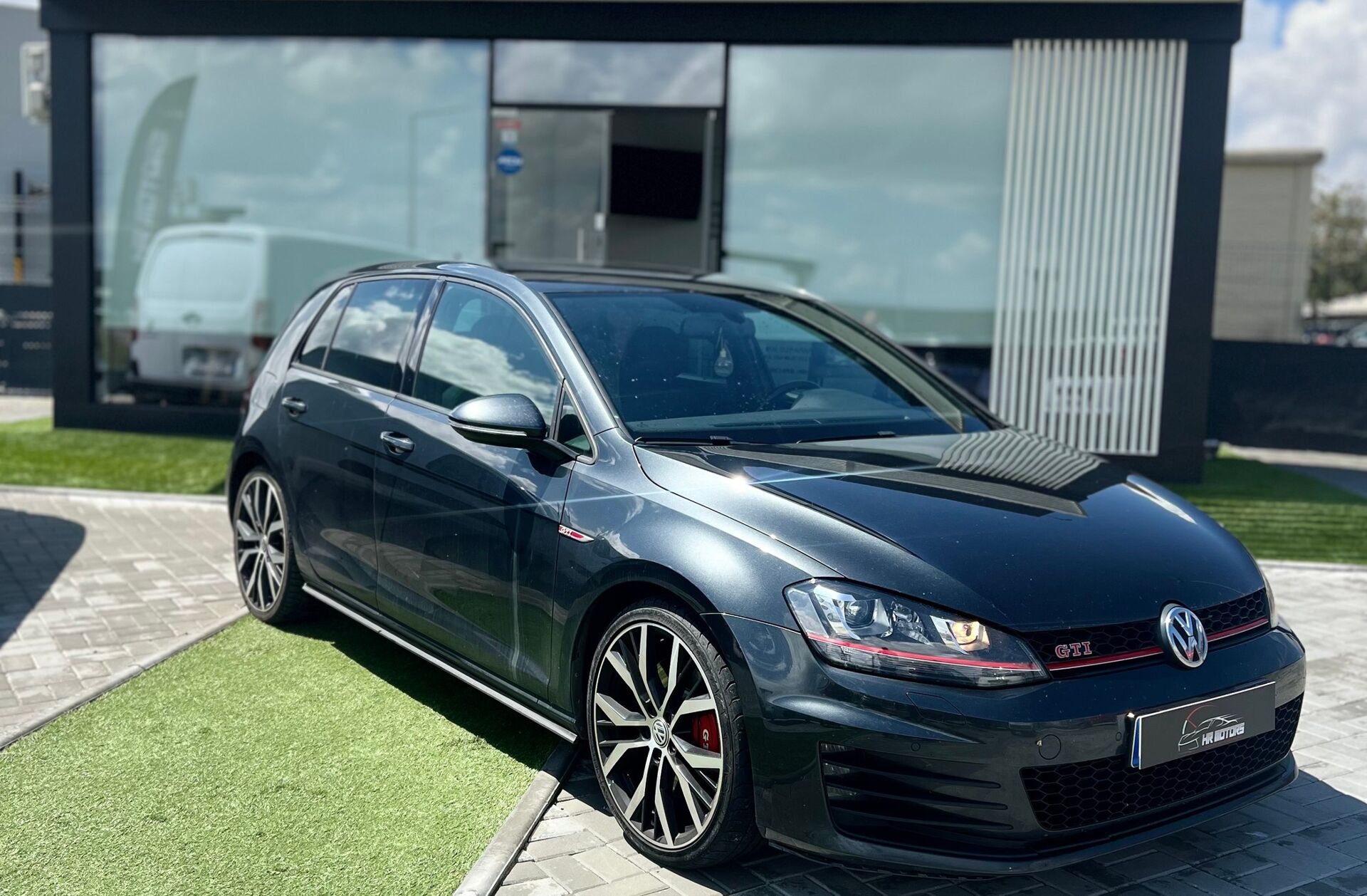 VOLKSWAGEN Golf 2.0 TSi GTi DSG Performance
