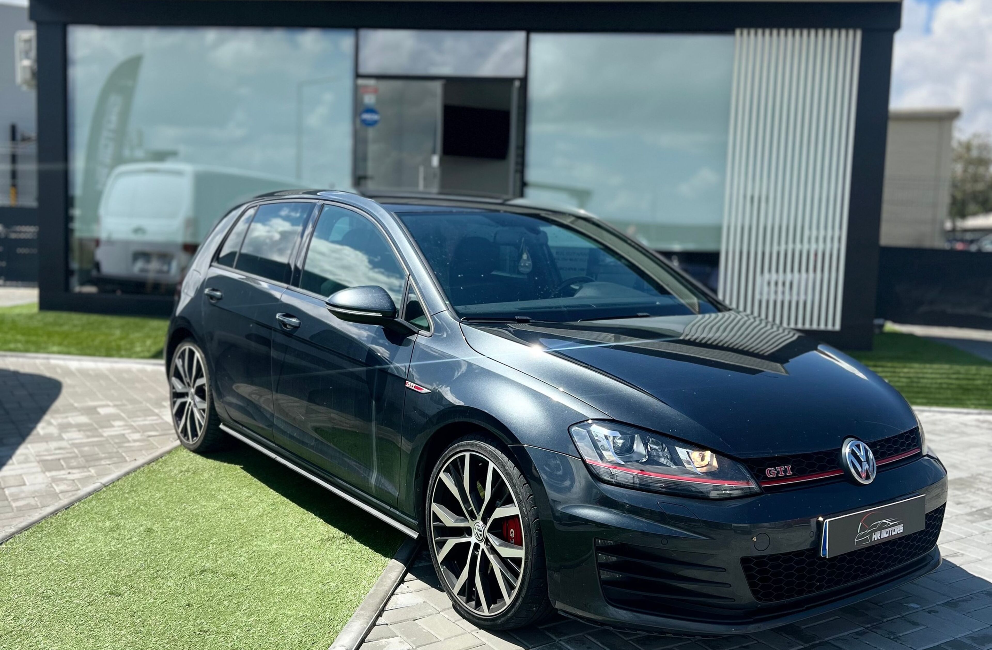 VOLKSWAGEN Golf 2.0 TSi GTi DSG Performance