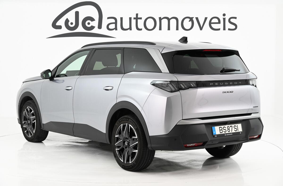 PEUGEOT 5008 1.2 Hybrid Allure e-DCS6