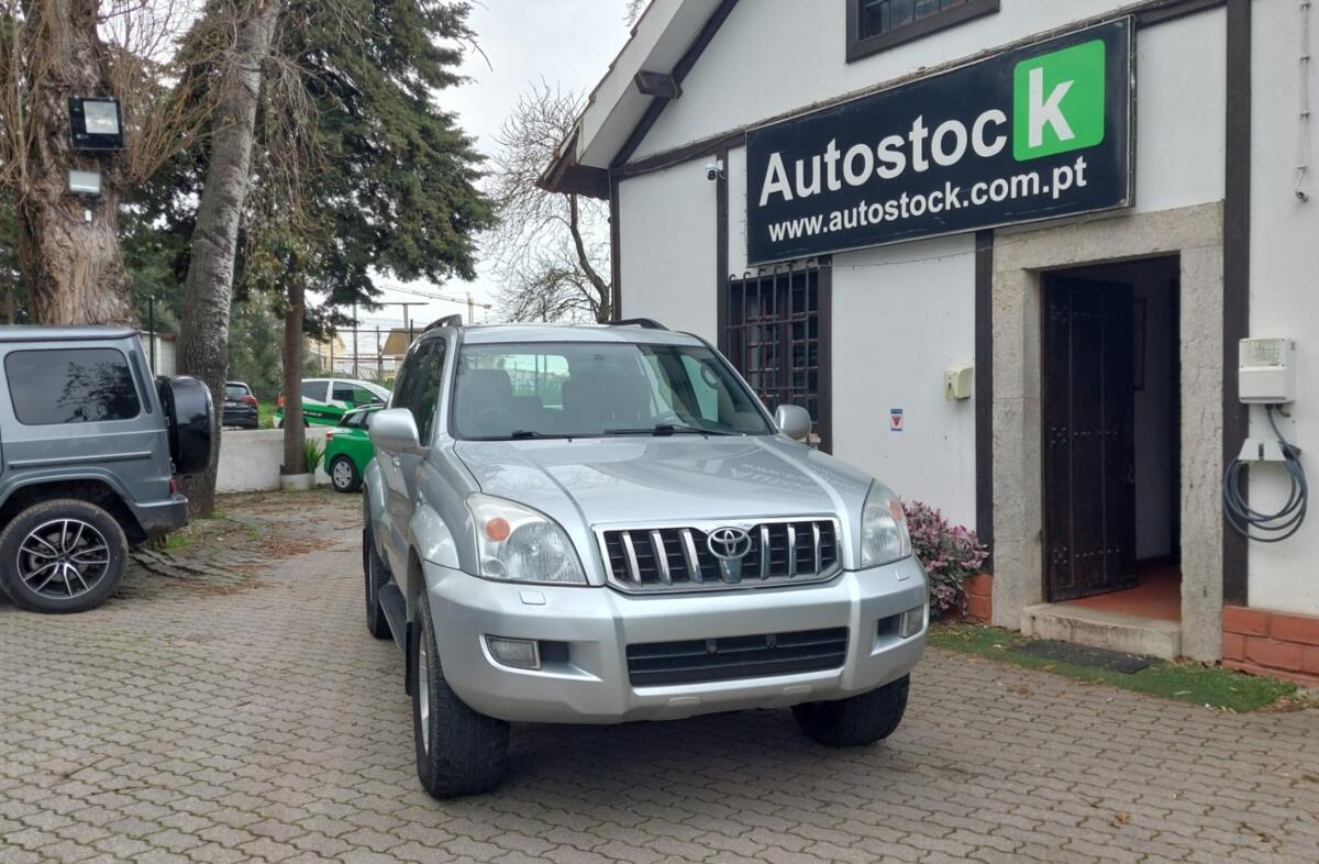 TOYOTA Land Cruiser 3.0 D-4D