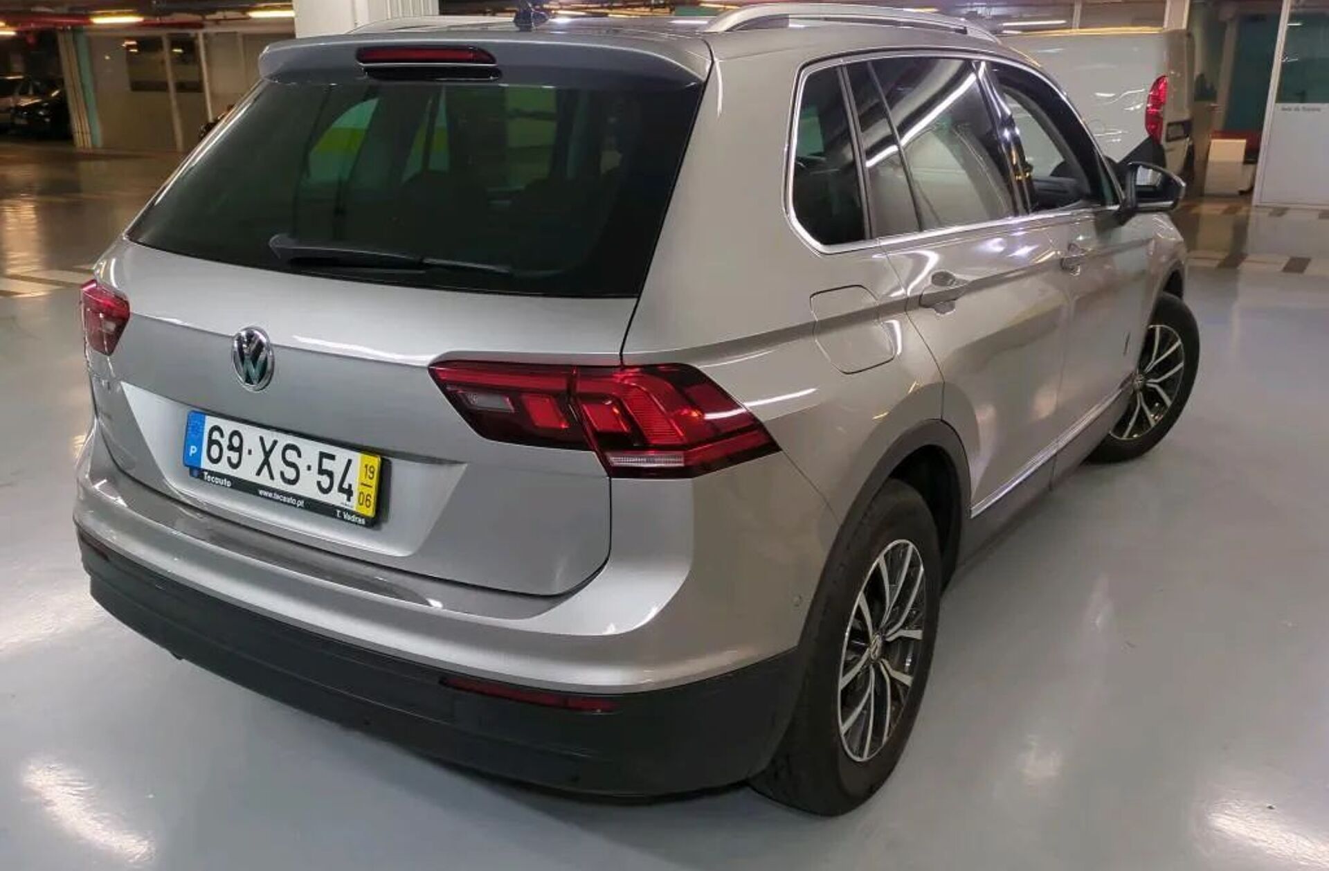 VOLKSWAGEN Tiguan 2.0 TDI Confortline DSG