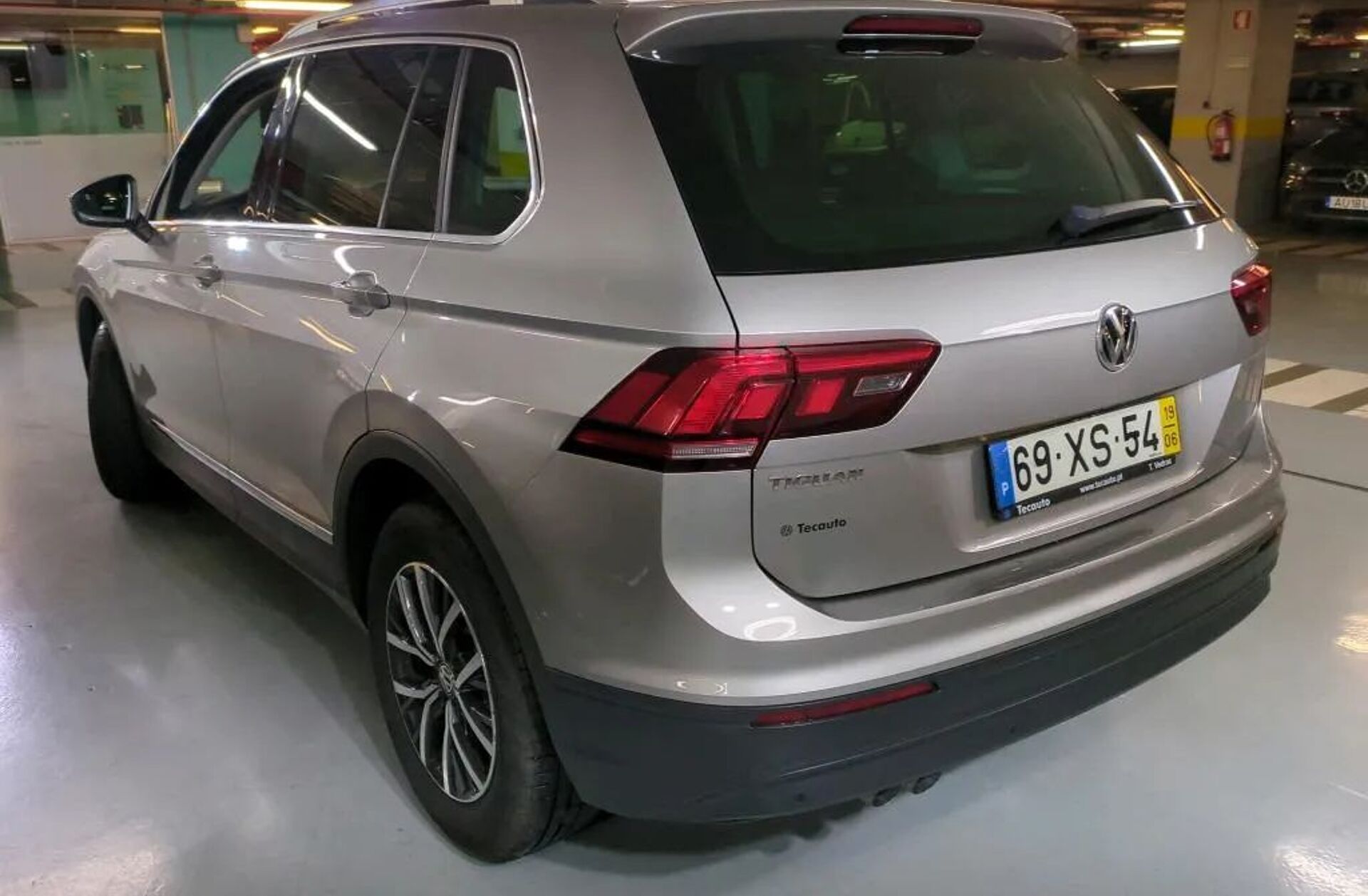 VOLKSWAGEN Tiguan 2.0 TDI Confortline DSG