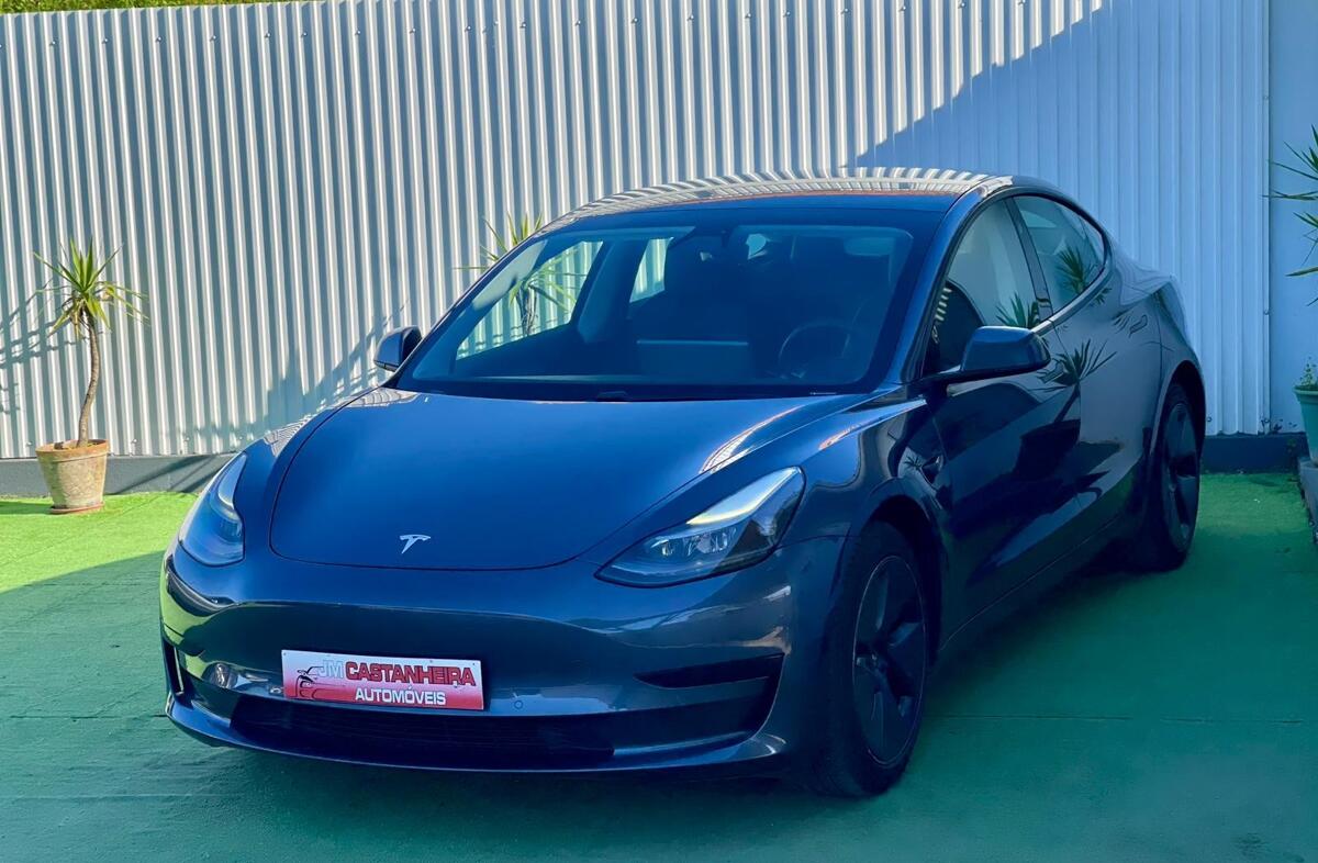 TESLA Model 3 Tração Traseira