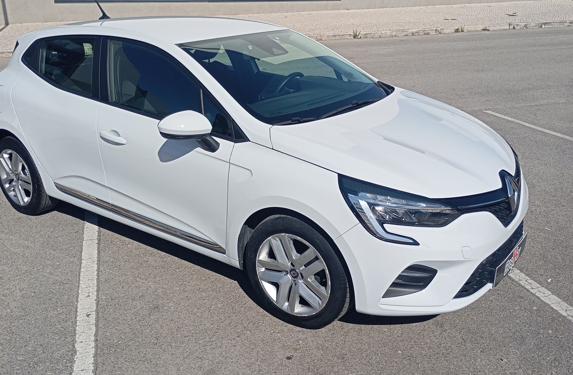 RENAULT Clio 1.0 TCe Limited Bi-Fuel