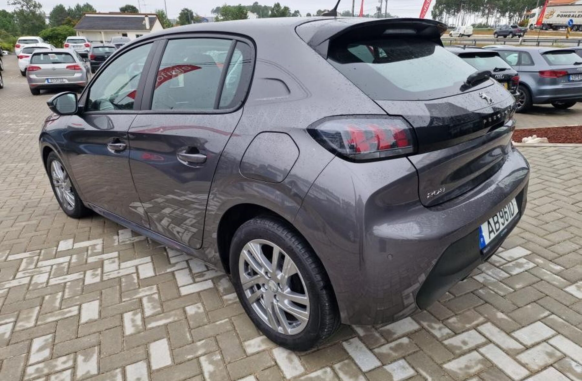 PEUGEOT 208 1.2 PureTech Active