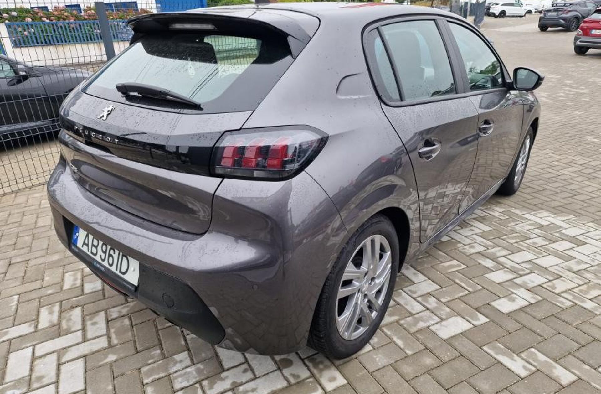 PEUGEOT 208 1.2 PureTech Active