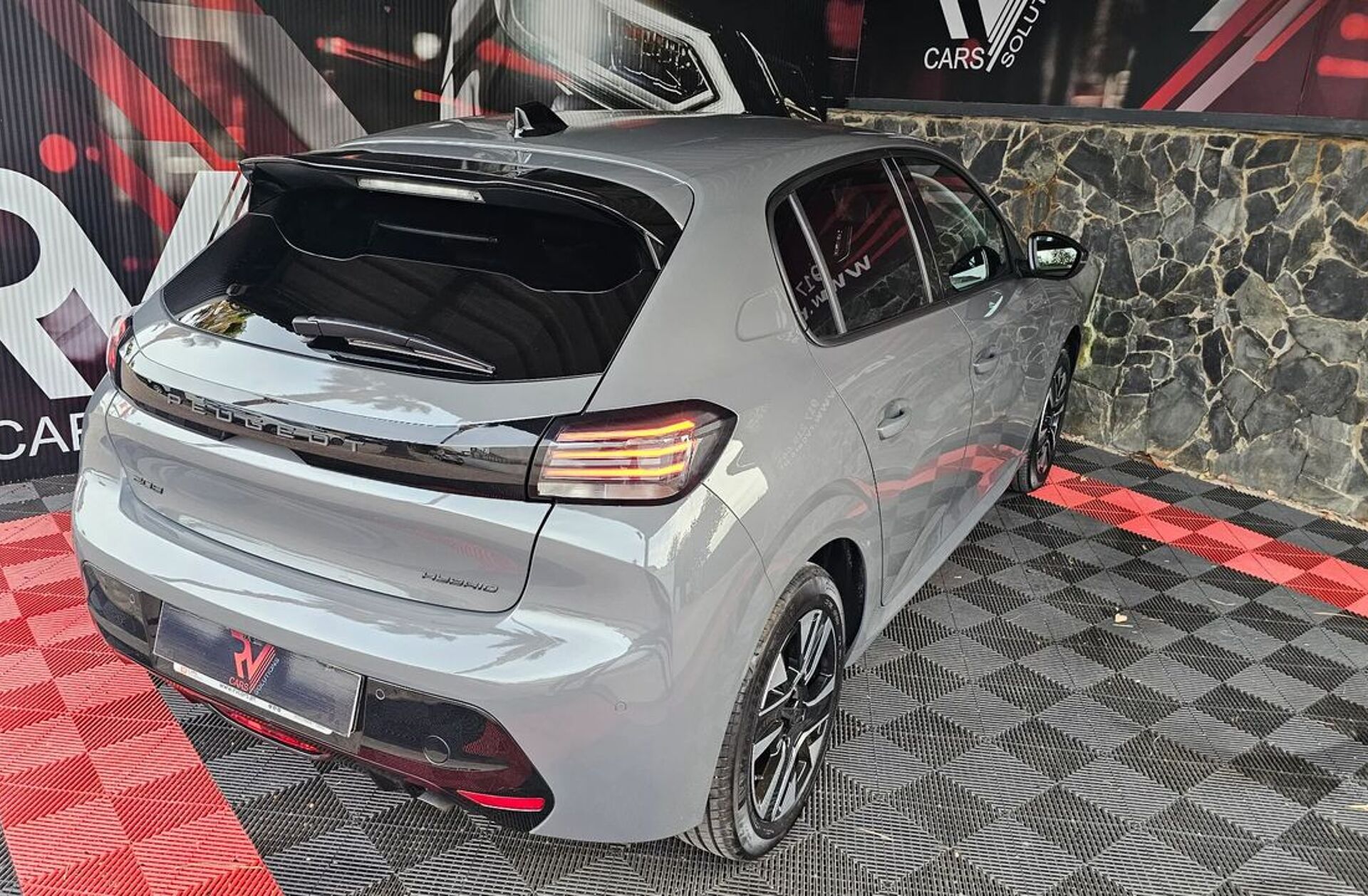 PEUGEOT 208 1.2 Hybrid Allure e-DCS6