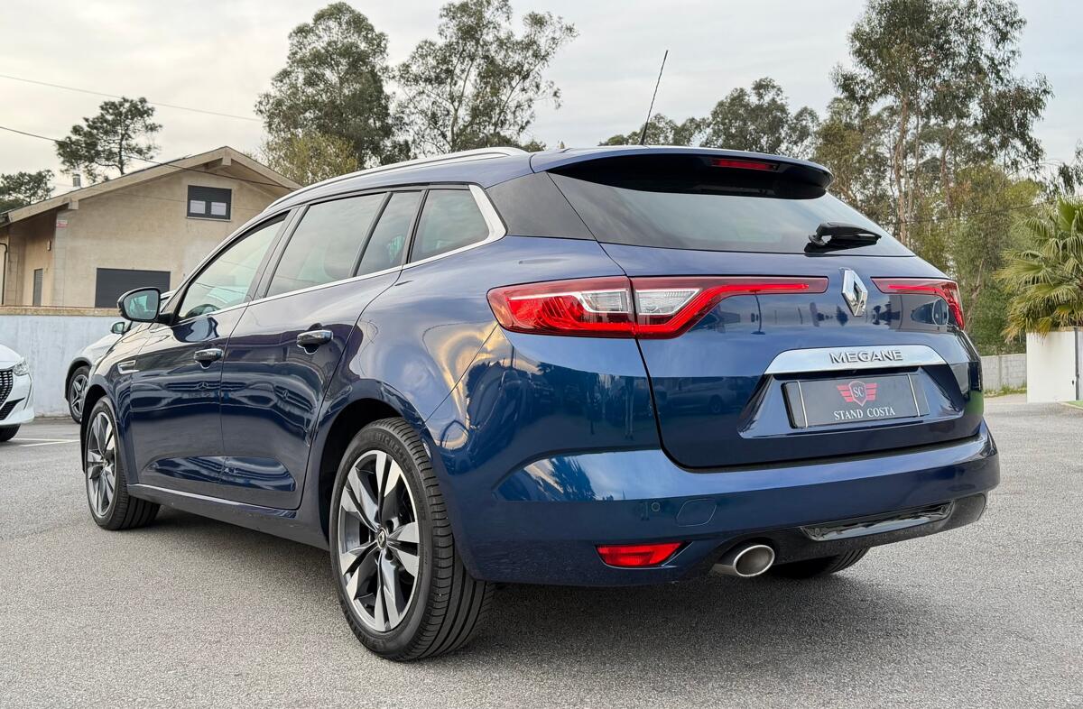 RENAULT Mégane 1.5 Blue dCi Intens EDC