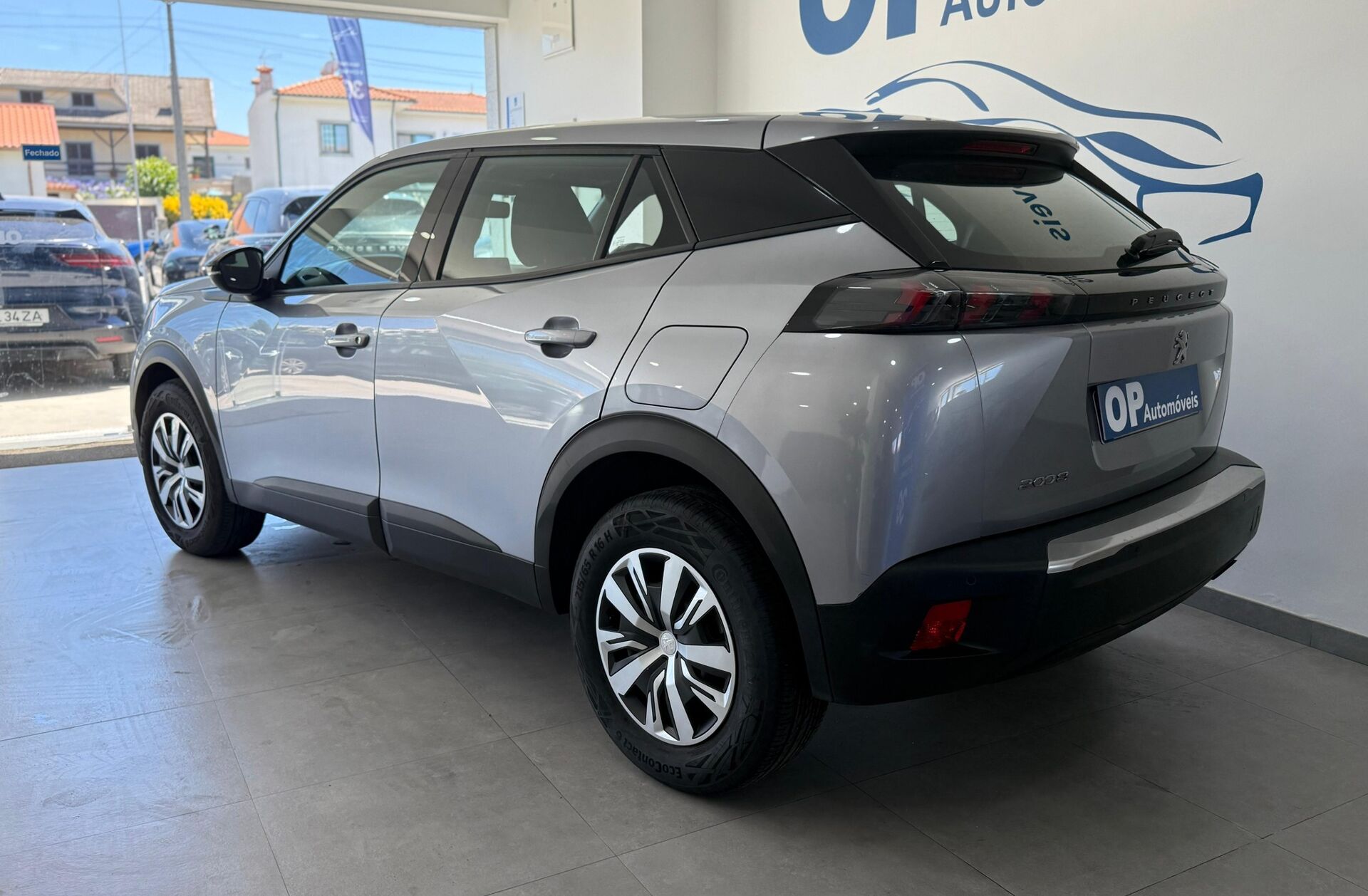 PEUGEOT 2008 1.2 PureTech Active