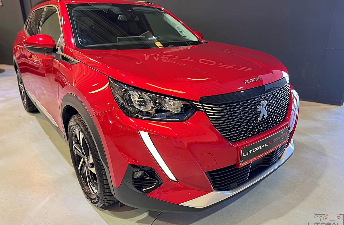 PEUGEOT 2008 1.2 PureTech Allure Pack