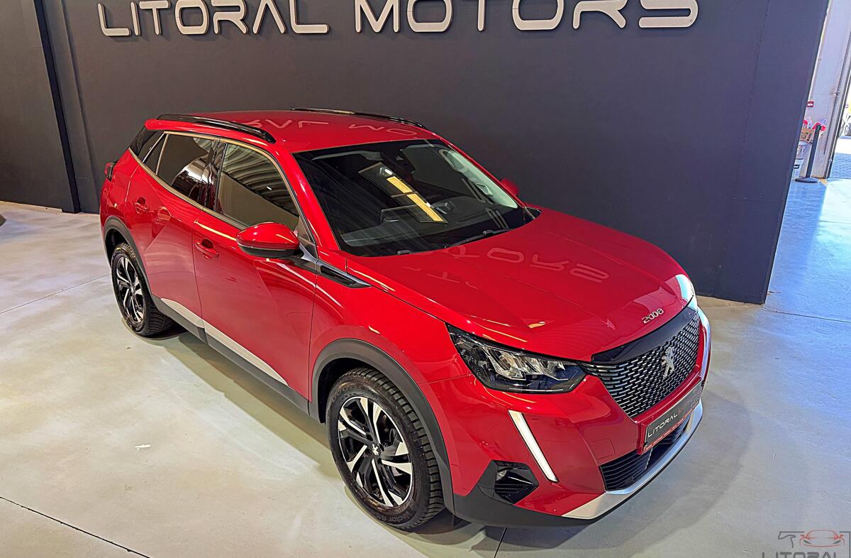 PEUGEOT 2008 1.2 PureTech Allure Pack