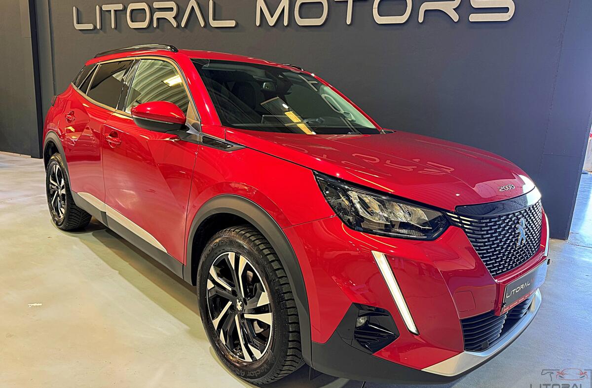 PEUGEOT 2008 1.2 PureTech Allure Pack