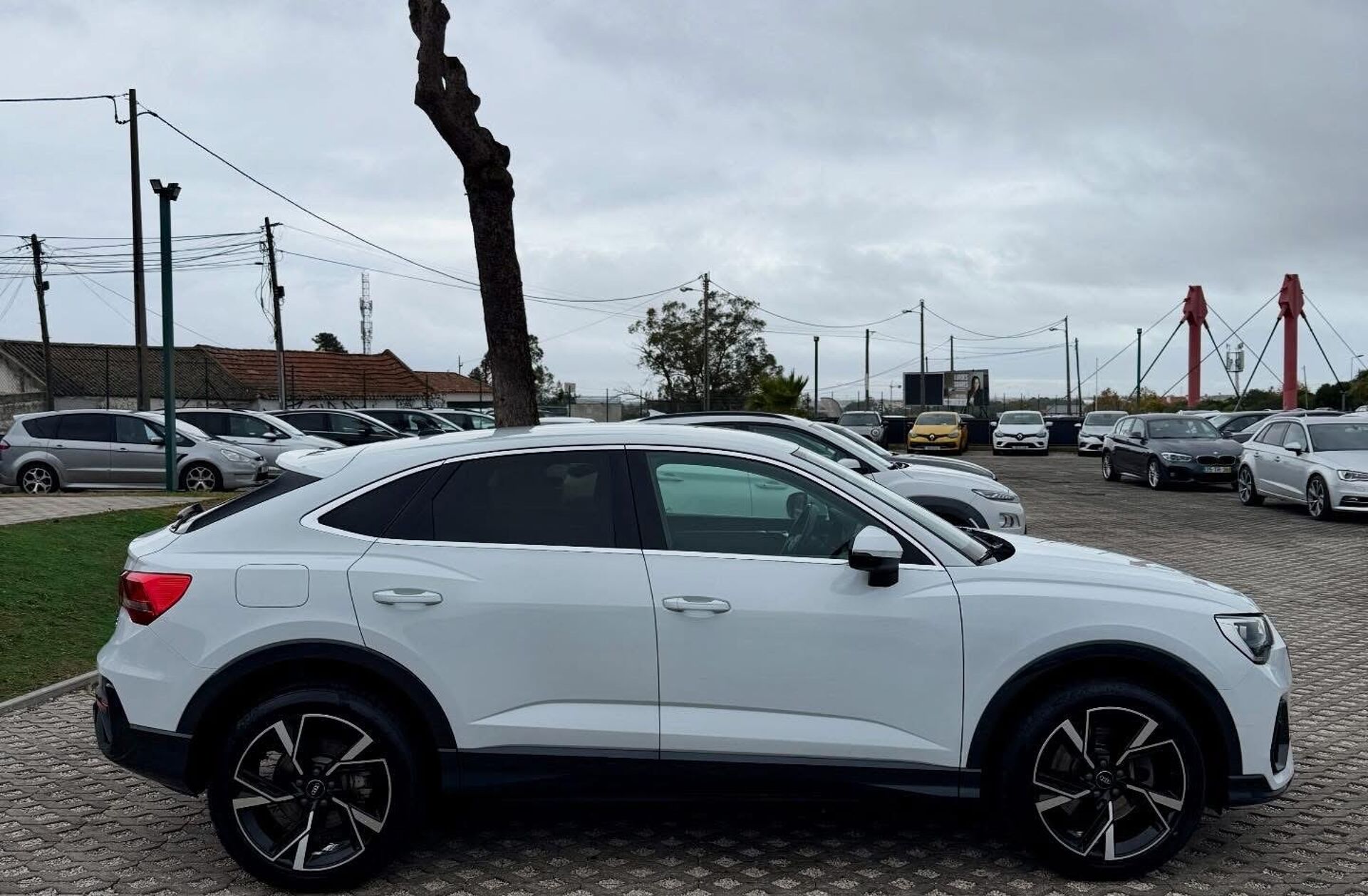 AUDI Q3 45 TFSIe S line S tronic