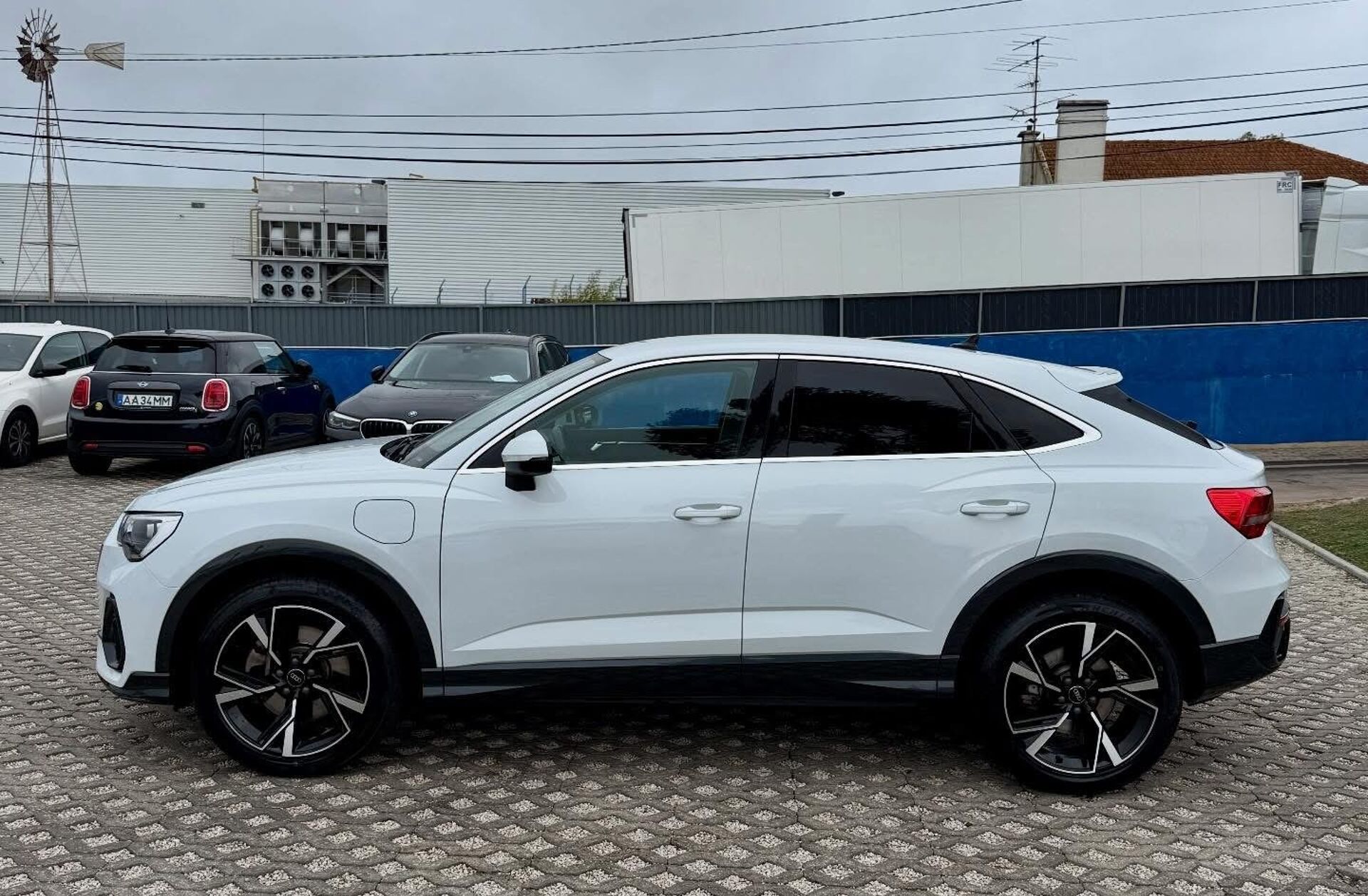 AUDI Q3 45 TFSIe S line S tronic