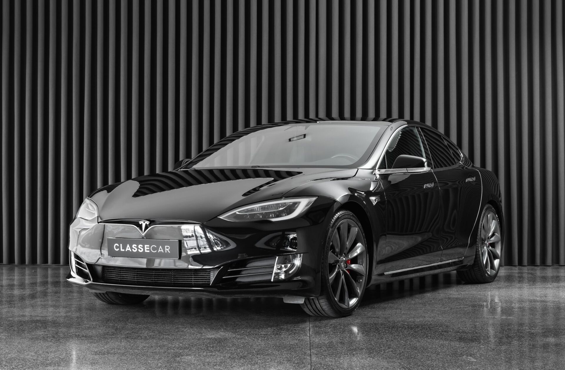 TESLA Model S 100D