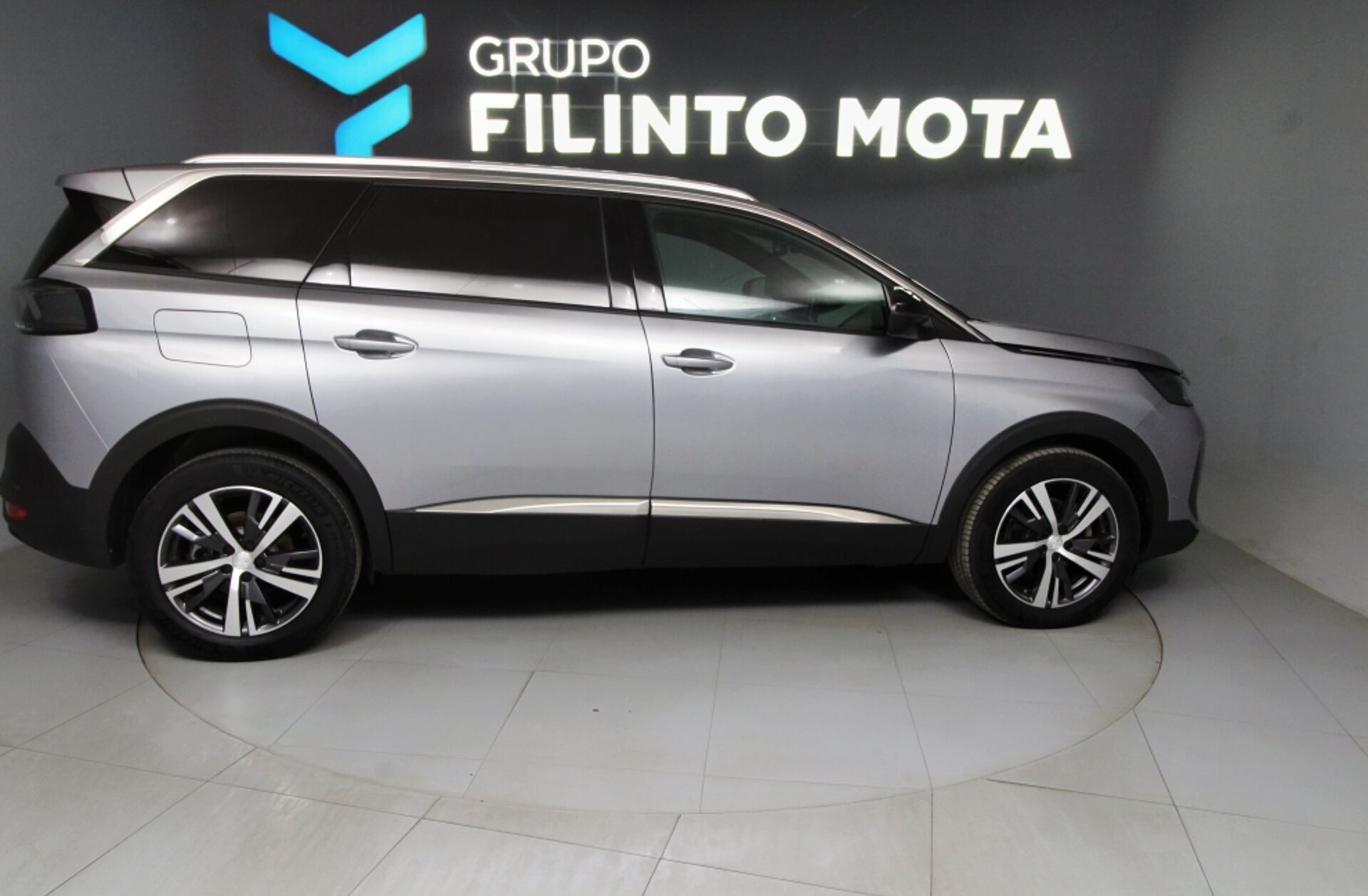 PEUGEOT 5008 1.2 PureTech Allure Pack EAT8