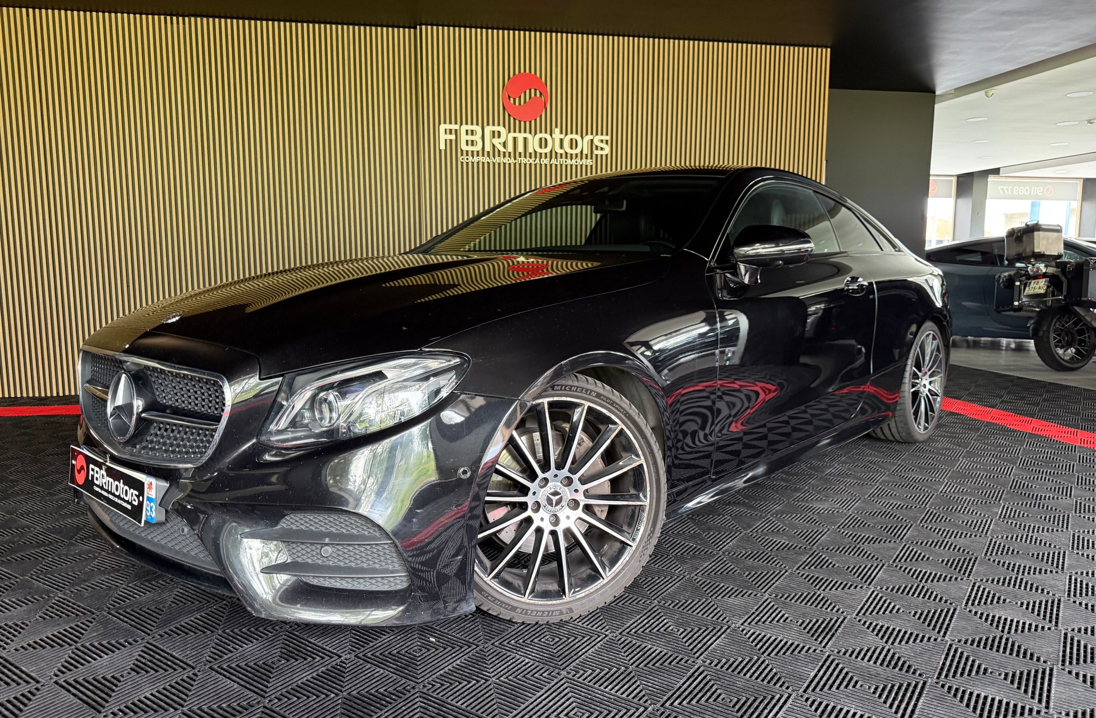 MERCEDES Classe E E 220 d AMG Line