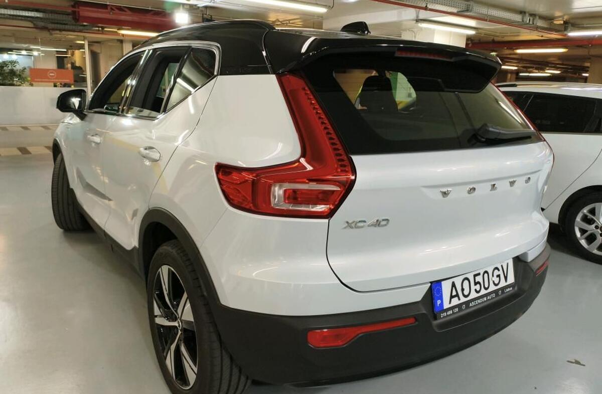 VOLVO XC40 1.5 T4 PHEV R-Design