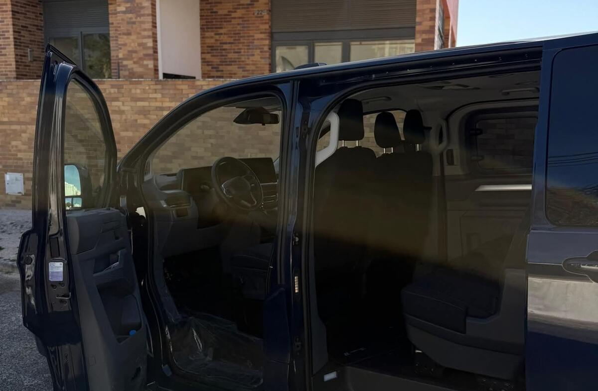 VOLKSWAGEN Caravelle 2.0 TDI L.Comfortline