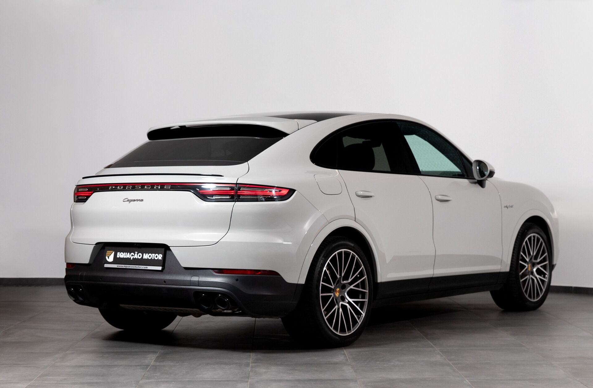 PORSCHE Cayenne E-Hybrid