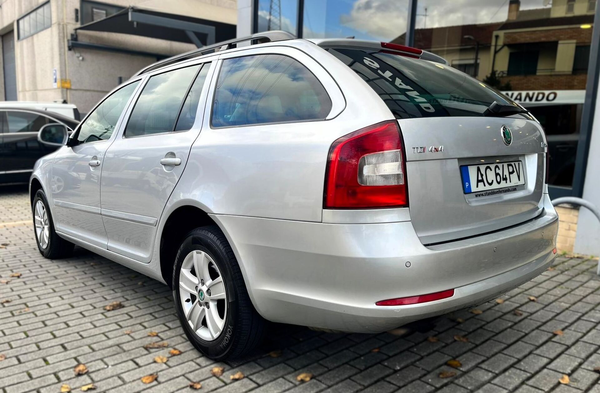 SKODA Octavia 1.6 TDi Ambition DSG