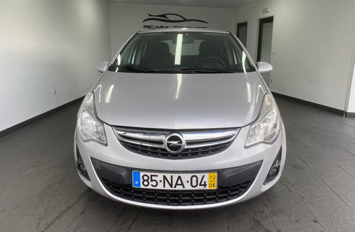 OPEL Corsa D Corsa 1.2 Go! Easytronic