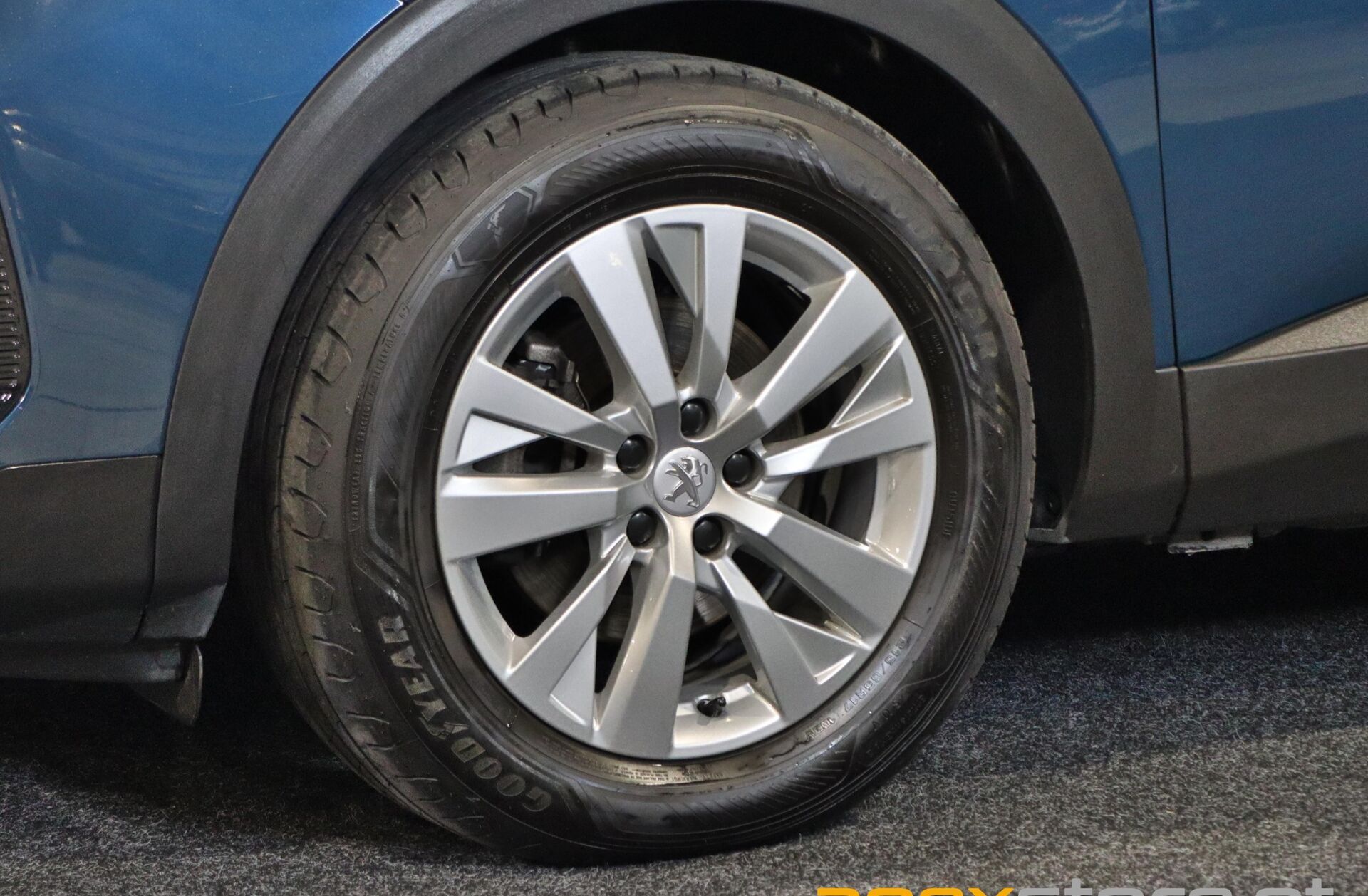 PEUGEOT 3008 1.5 BlueHDi Active Pack